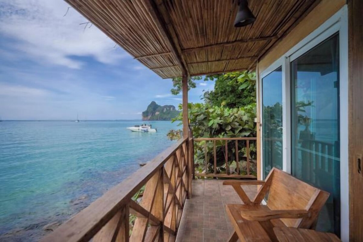 Superior Seafront Room