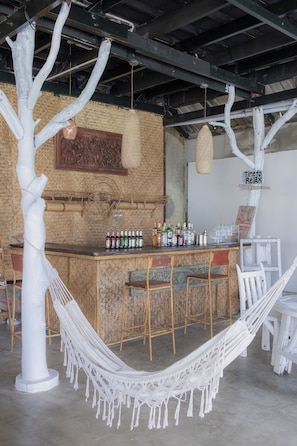 Bar (en la propiedad)