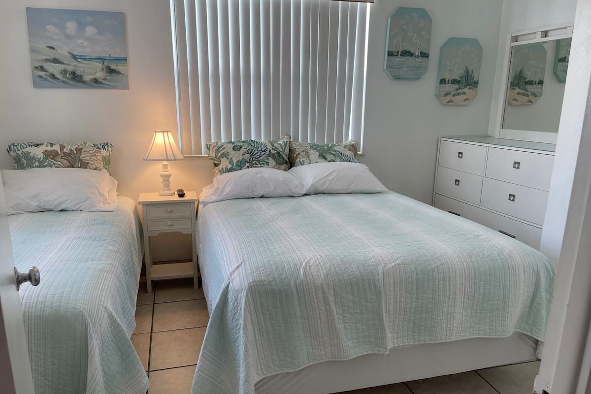 1 habitación, decoración personalizada y muebles diferentes