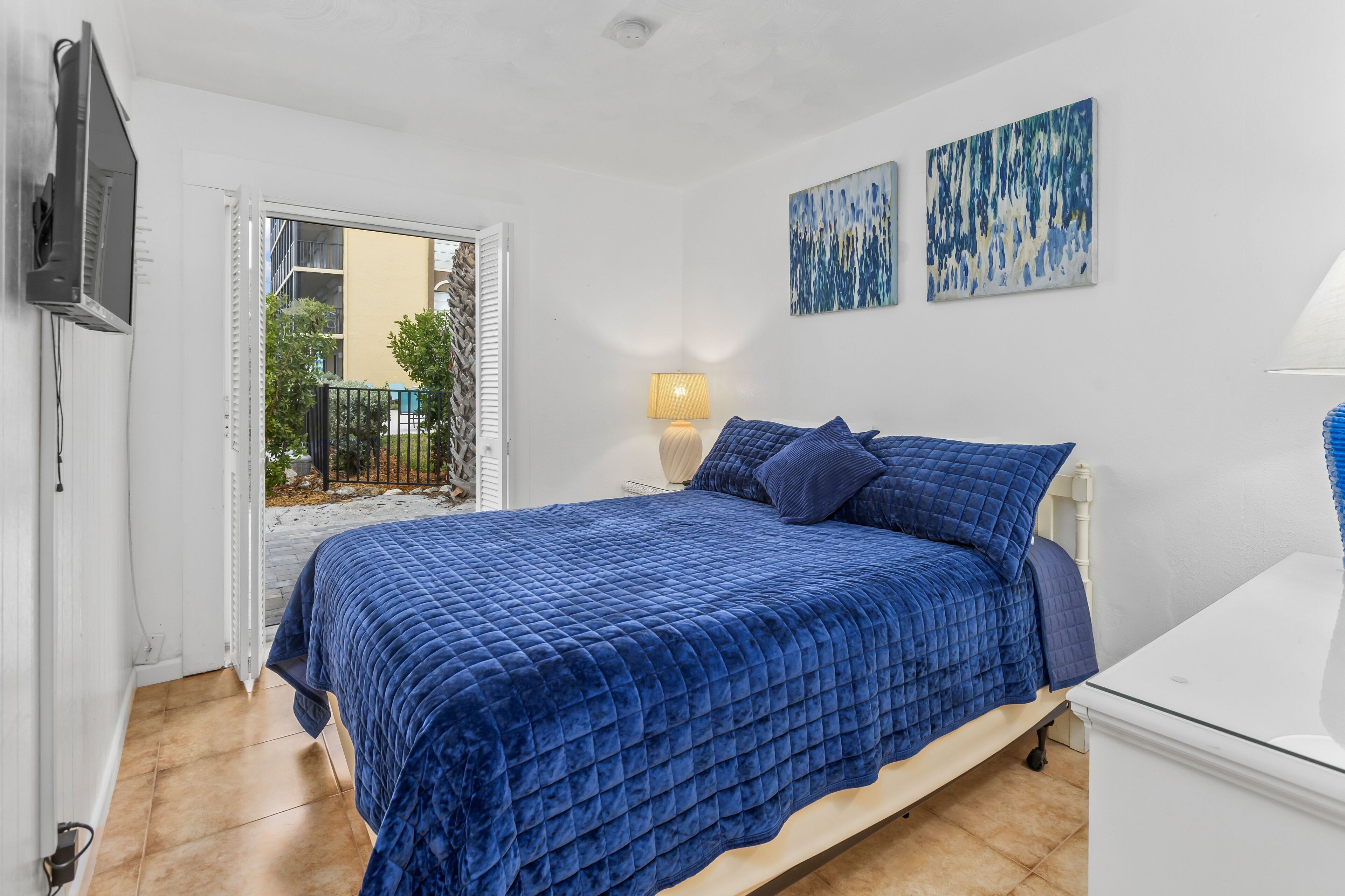 Individually decorated, individually furnished, iron/ironing board