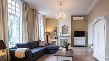 Kamar Double Superior | 1 kamar tidur, minibar, brankas, dan meja kerja