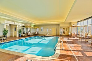 Indoor pool, open 8 AM to 11 PM, sun loungers - Hawthorn Extended Stay by Wyndham Dickinson (Dickinson)