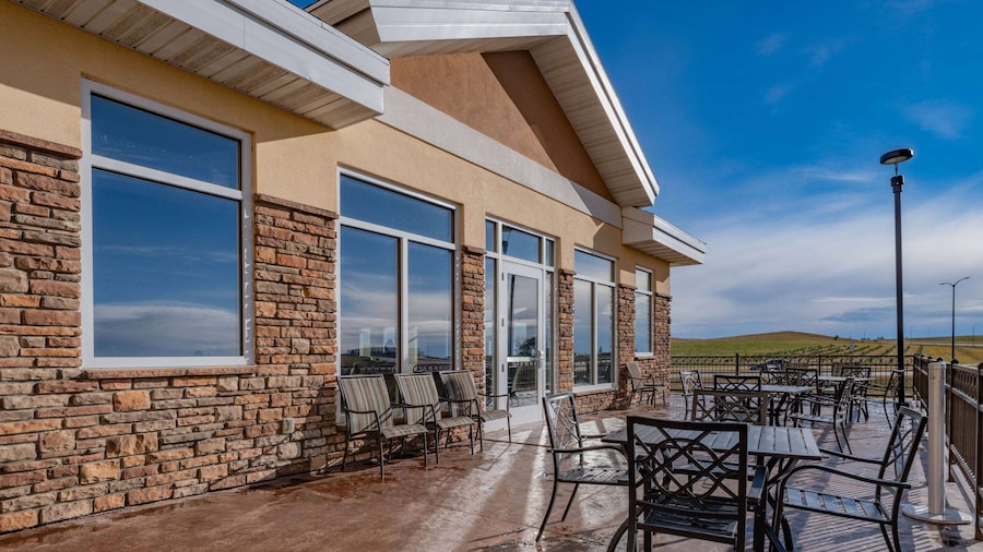 Hawthorn Extended Stay by Wyndham Dickinson