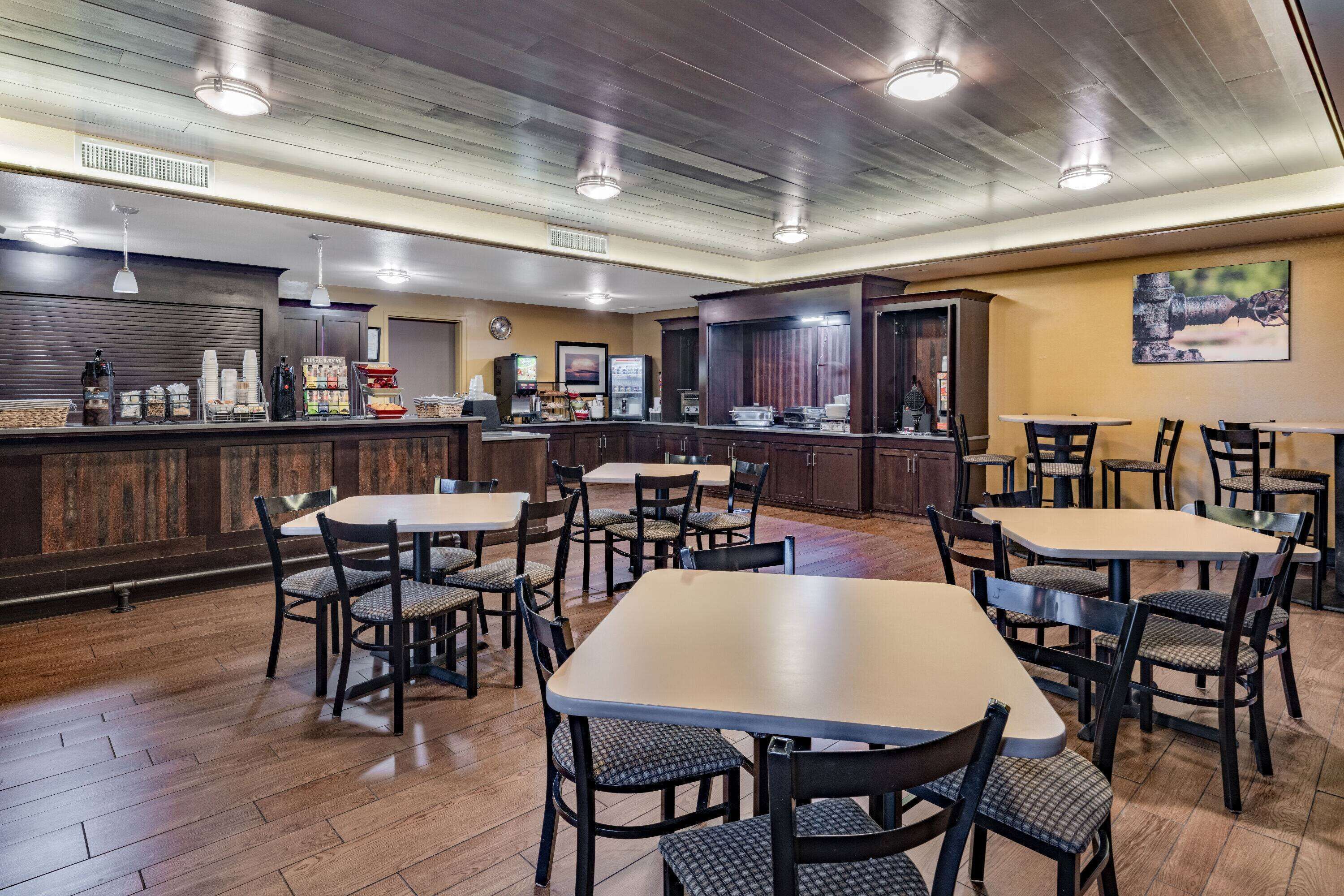 Free daily continental breakfast