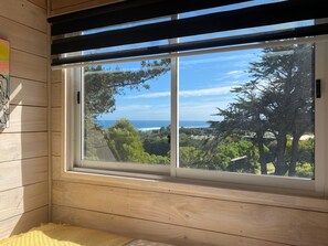 Panoramic Triple Room, 1 Bedroom, Sea View | Hypo-allergenic bedding, minibar, free WiFi, bed sheets - The Sirena Insolente Hostel (Pichilemu)