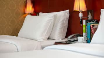 City Suite, City View | 1 bedroom, minibar, in-room safe, free WiFi