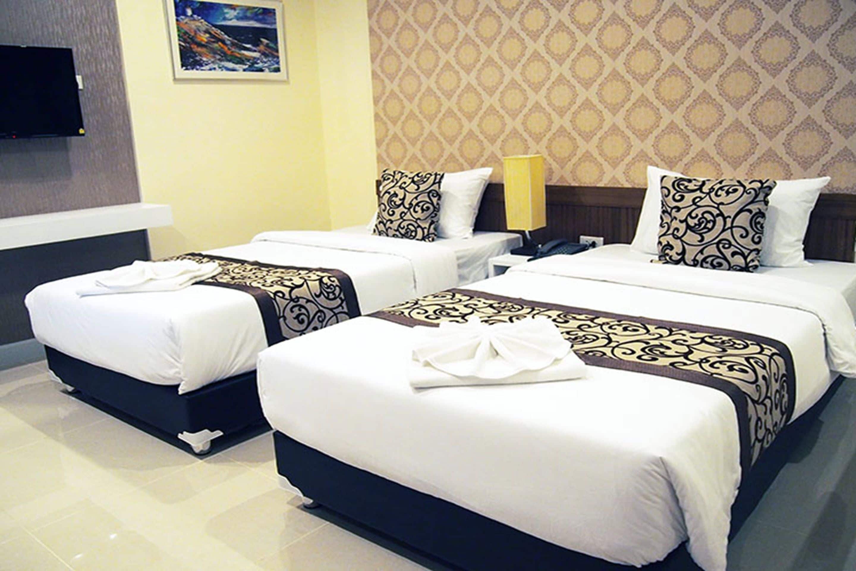 superior room | minibar, in-room safe, free wifi