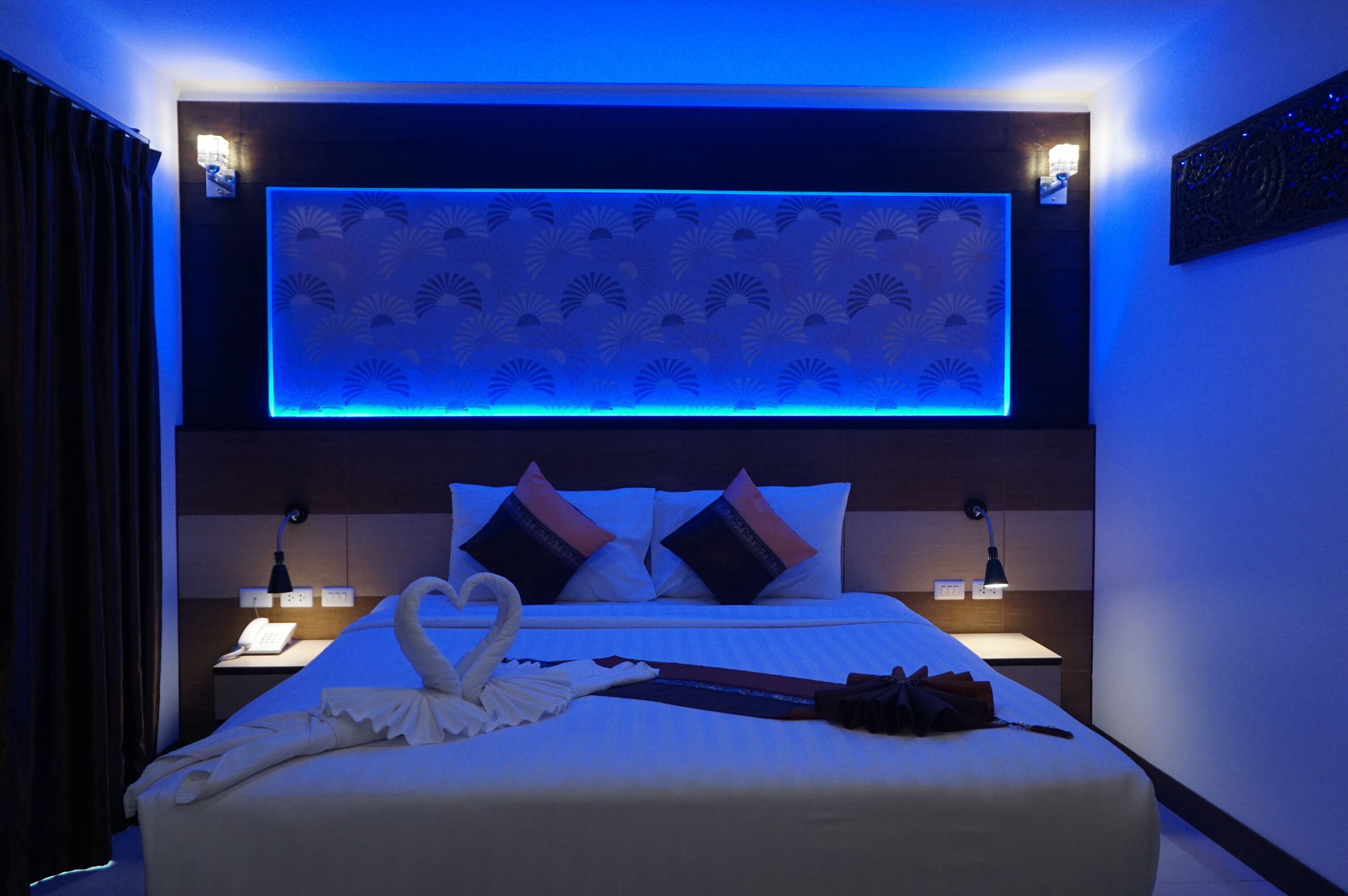 deluxe double room | 1 bedroom, premium bedding, in-room safe, desk