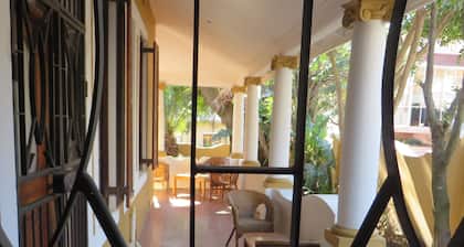 Ashanti Guest House Gardens