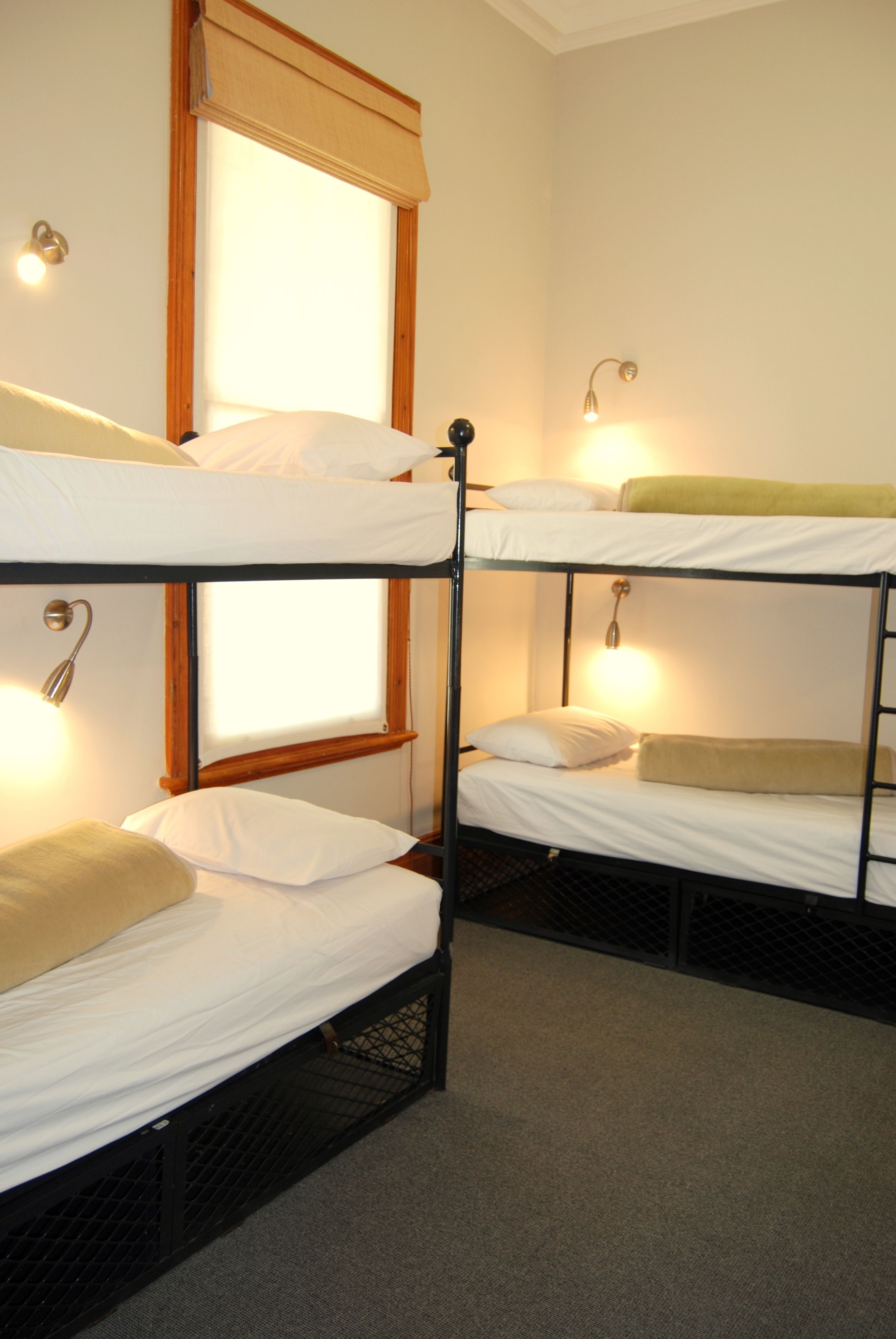 Coffres-forts dans les chambres, Wi-Fi gratuit, draps fournis