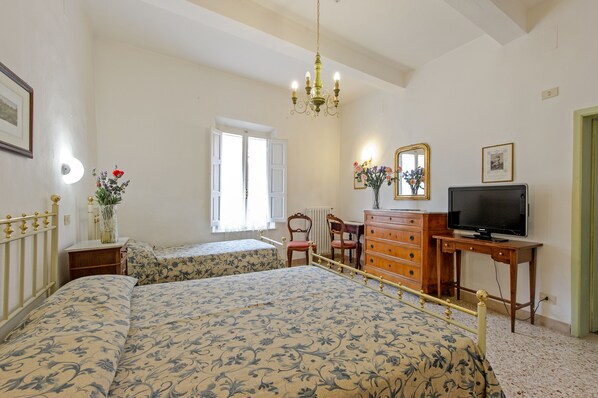 Standard-Doppelzimmer | Zimmersafe, Schreibtisch, kostenloses WLAN