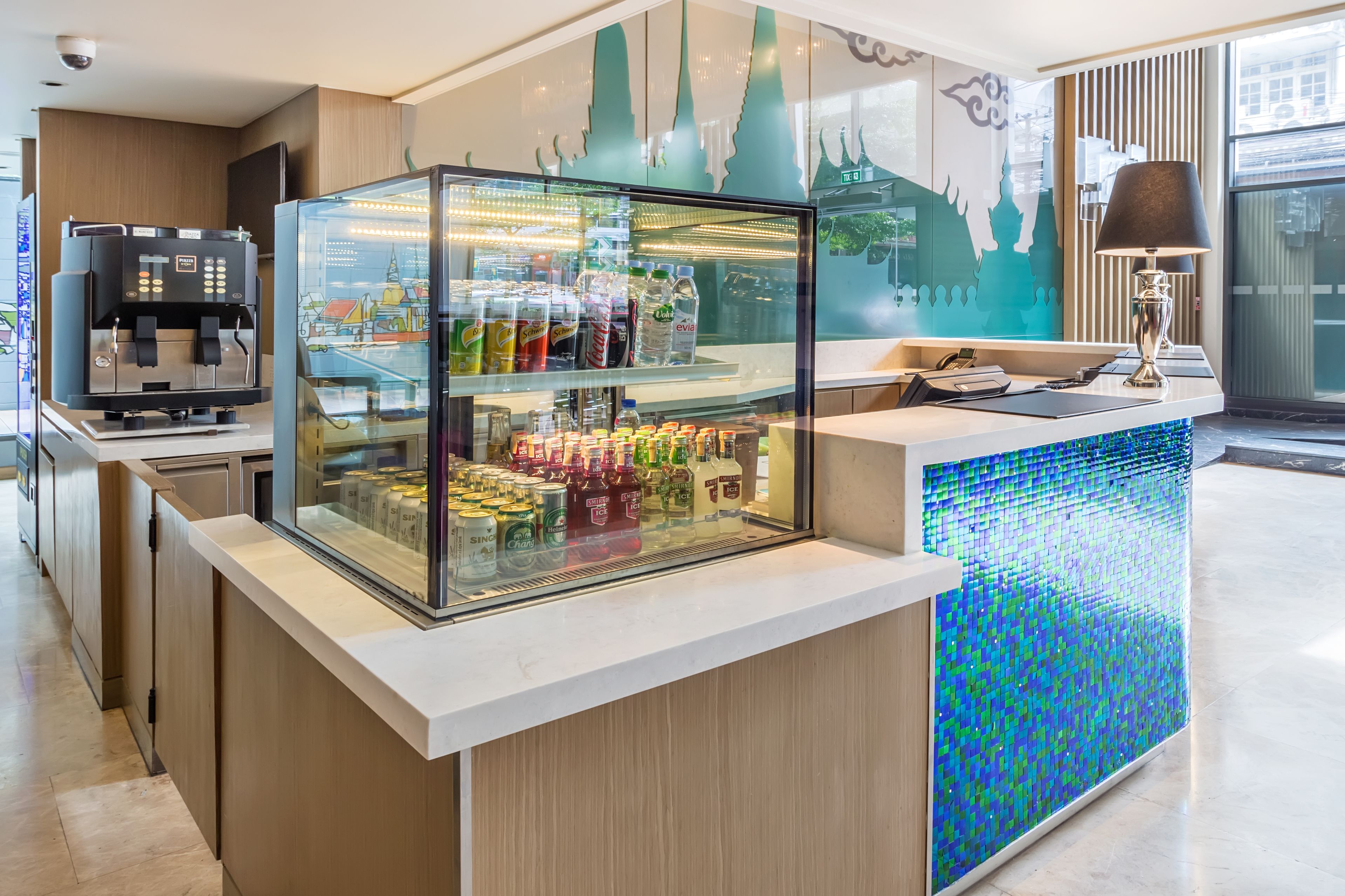 Photo - Holiday Inn Express Bangkok Sukhumvit 11 by IHG