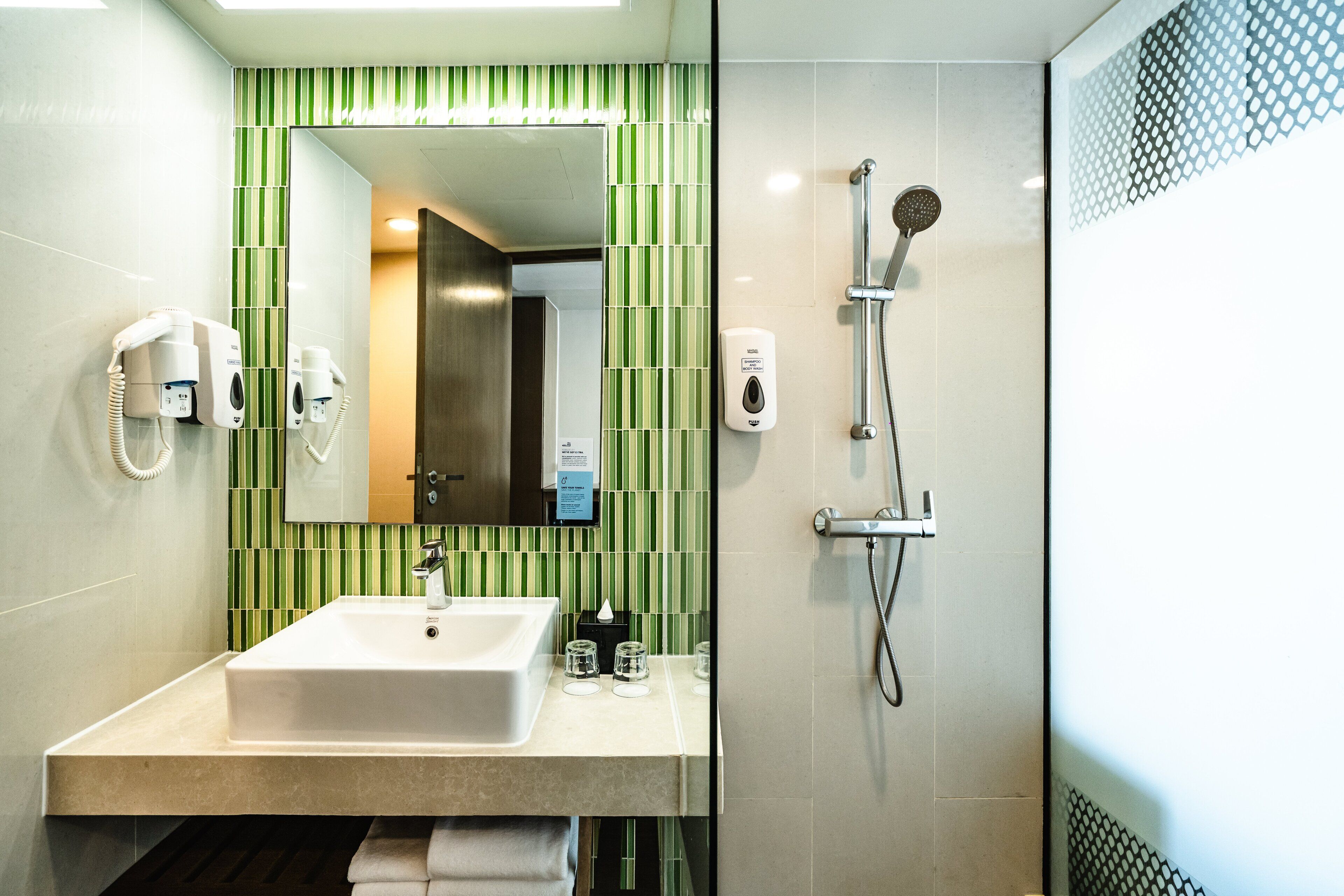 Foto - Holiday Inn Express Bangkok Sukhumvit 11 by IHG