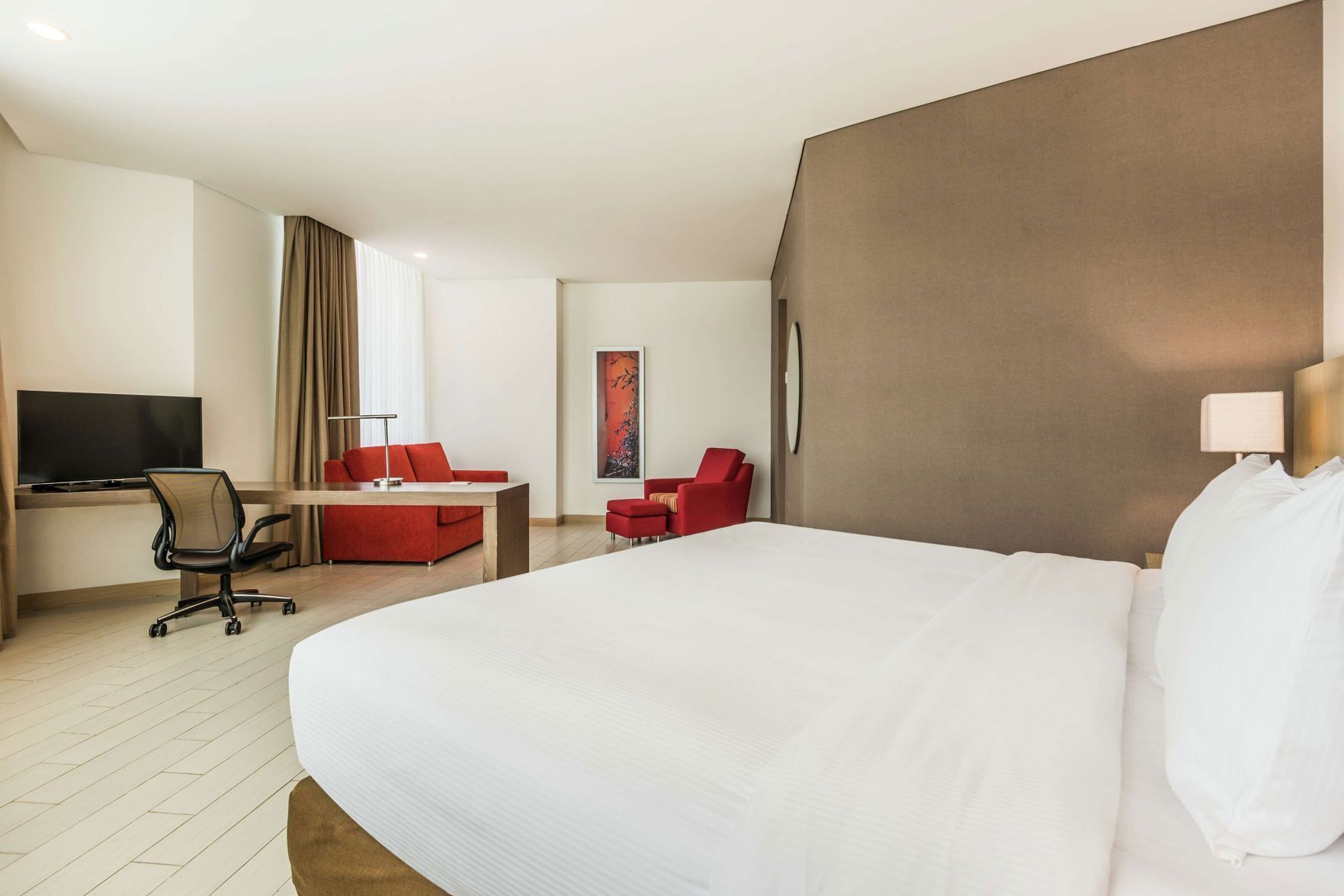 Minibar, in-room safe, desk, soundproofing