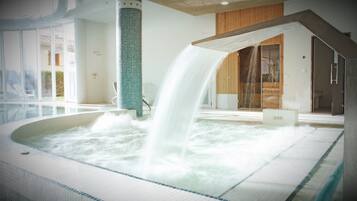 Sauna, bain à remous, hammam, hammam, soins corporels