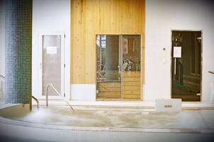 桑拿、热水浴缸、湿蒸房、土耳其浴、身体护理、热石按摩