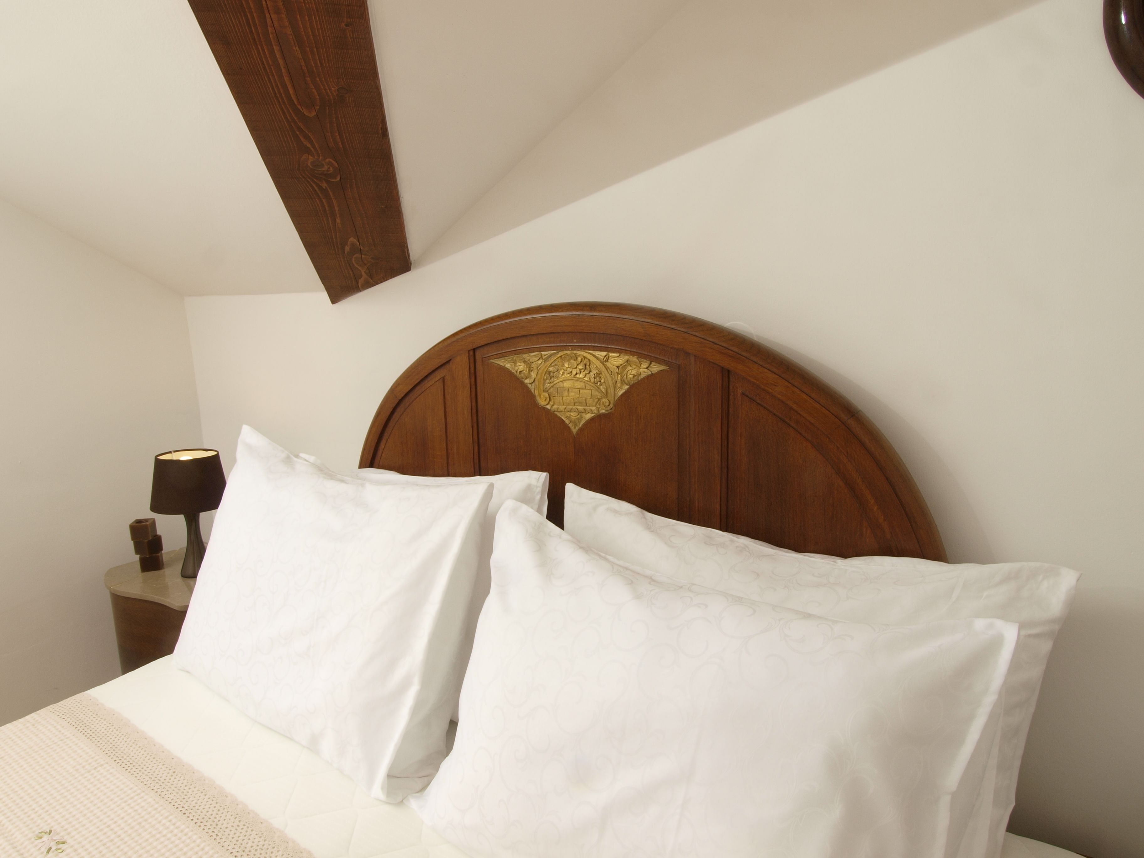 superior single room | room amenity