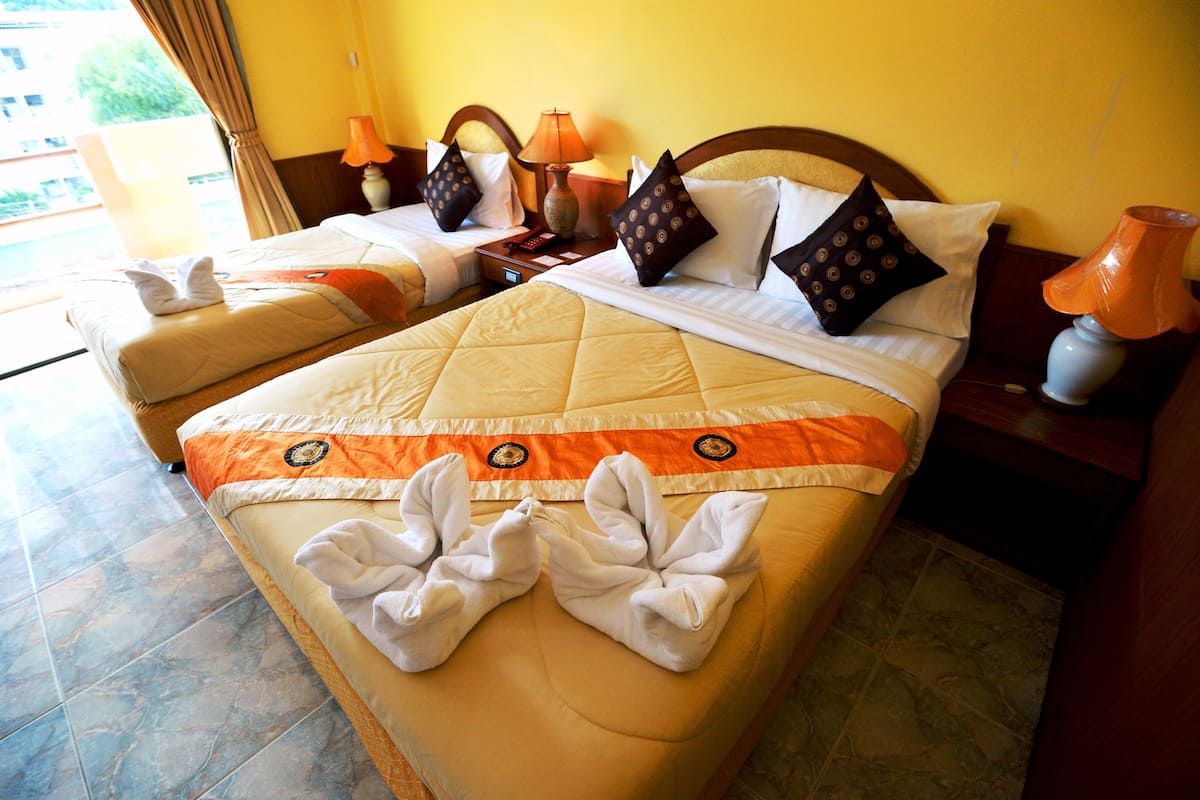 Standard Triple Room | In-room safe, free WiFi