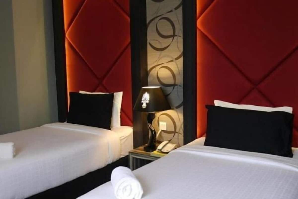 In-room safe, laptop workspace, free WiFi