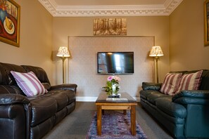 Lobby sitting area - Egans Guest House (Dublin)