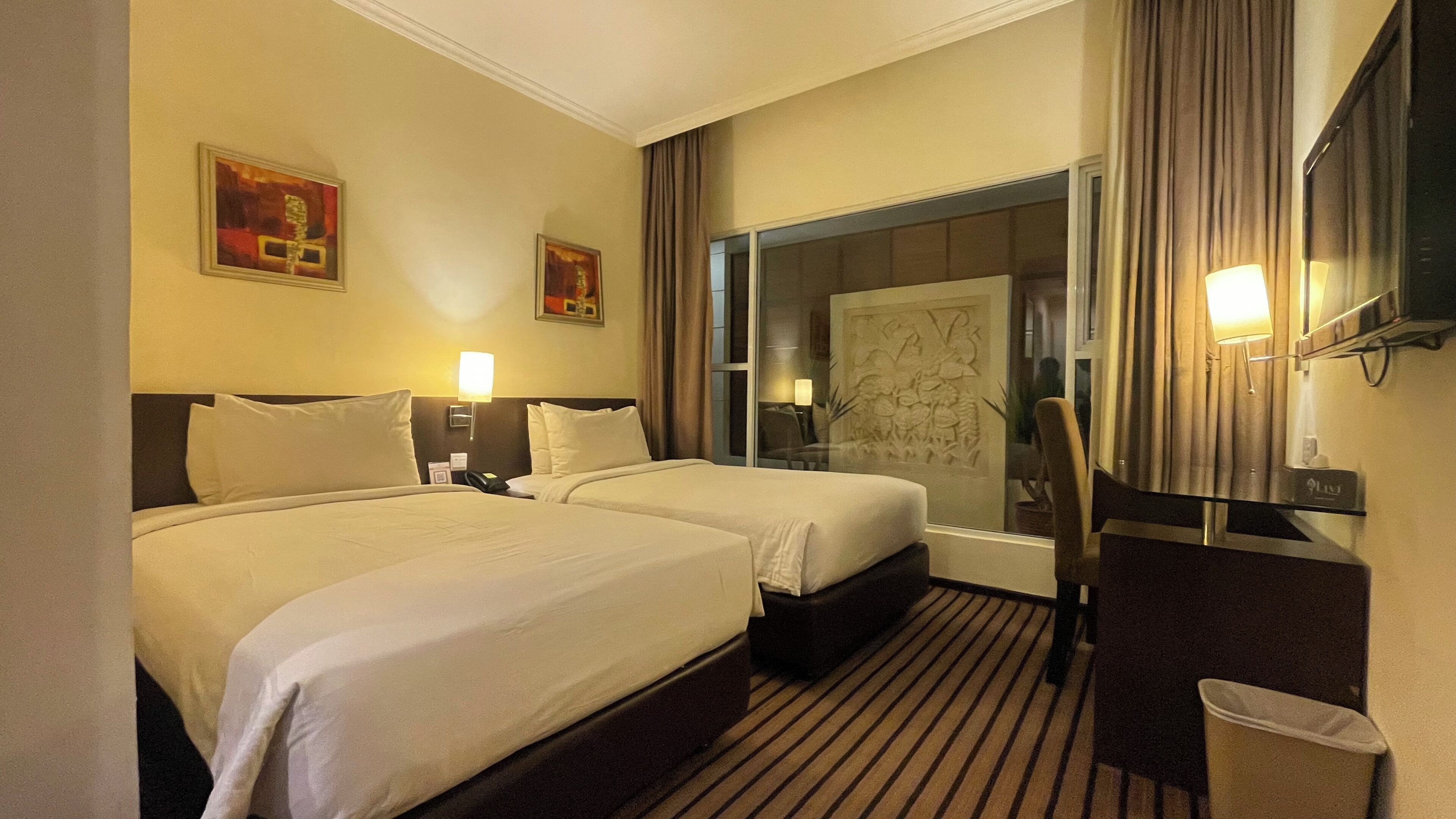 슈피리어 트윈룸 | 미니바, 객실 내 금고, 책상, 다리미/다리미판