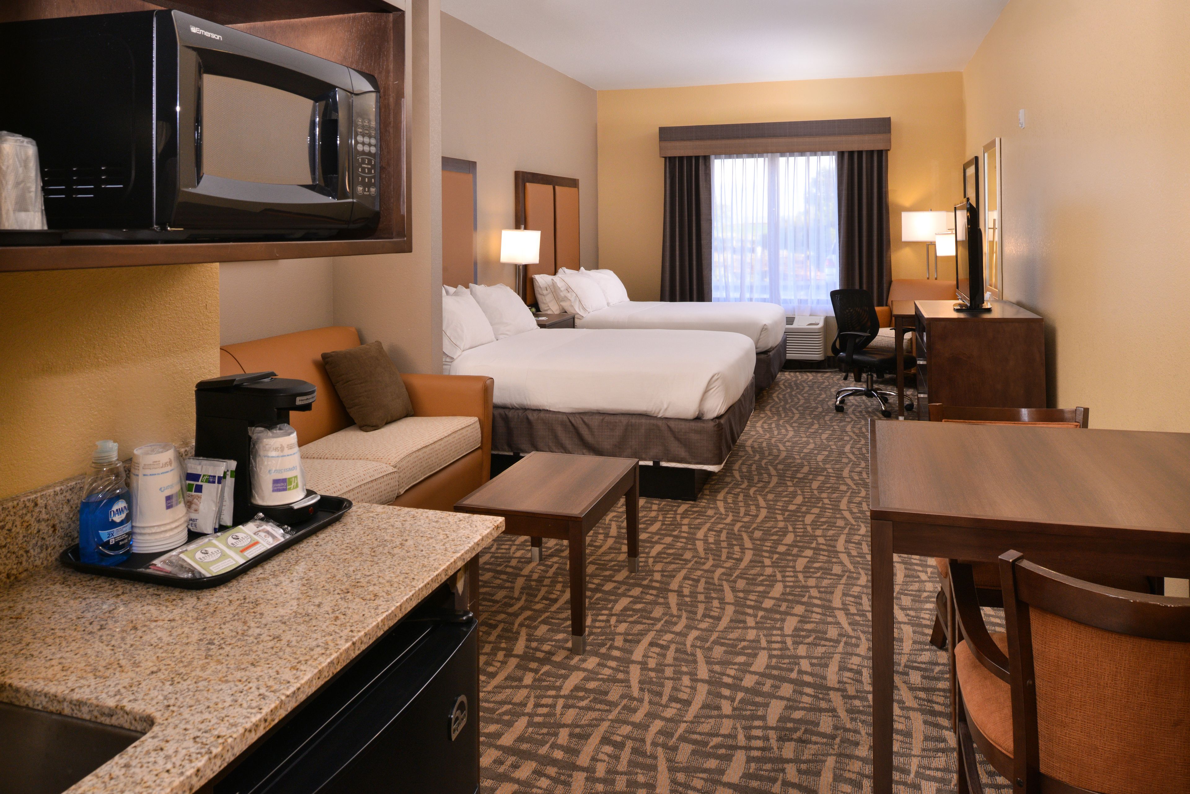 Photo - Holiday Inn Express & Suites Page - Lake Powell Area by IHG