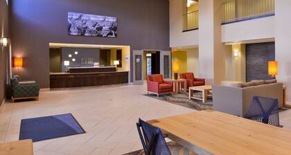 Holiday Inn Express & Suites Page - Lake Powell Area by IHG