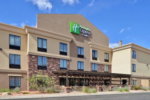 Holiday Inn Express & Suites Page - Lake Powell Area by IHG