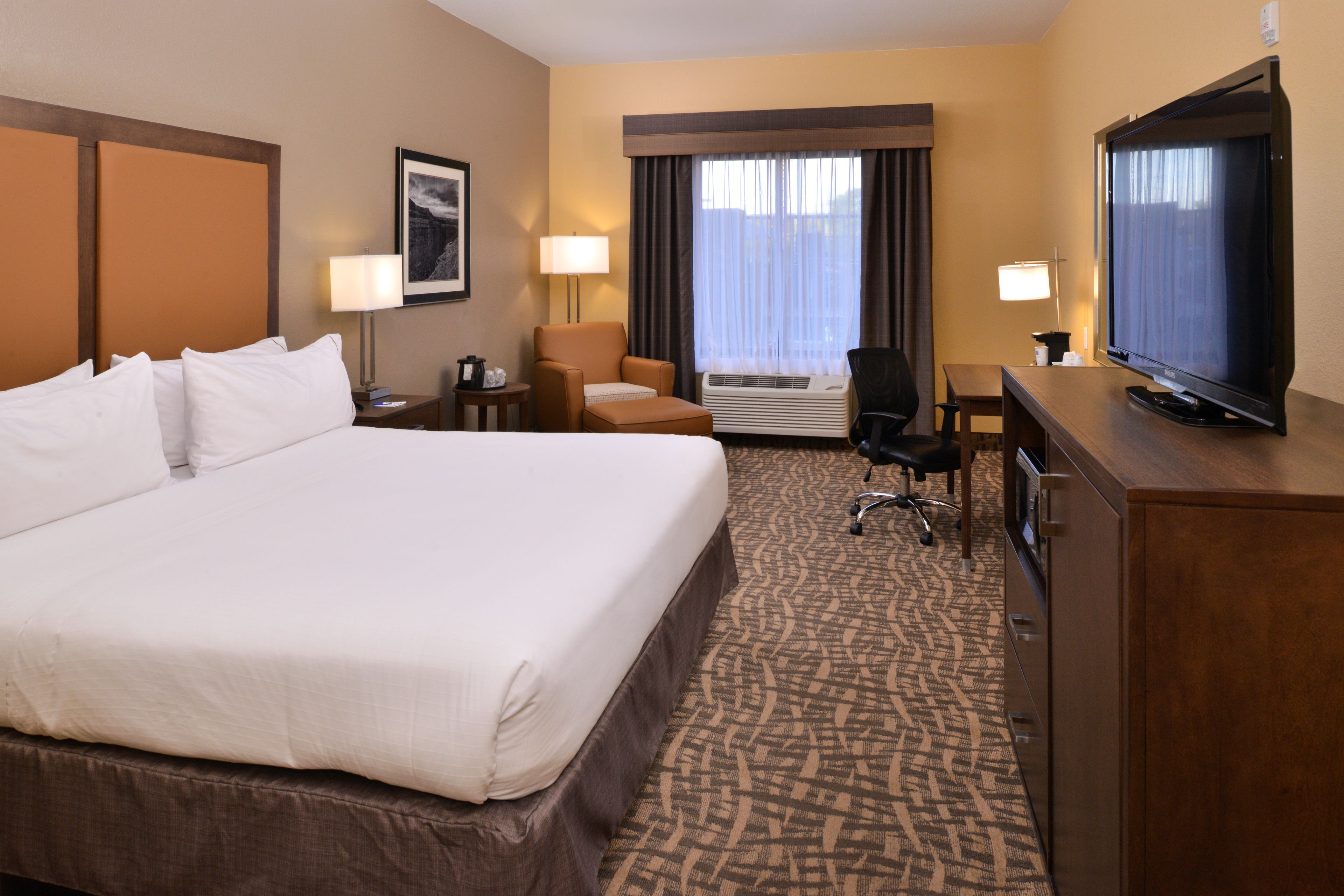 Photo - Holiday Inn Express & Suites Page - Lake Powell Area by IHG
