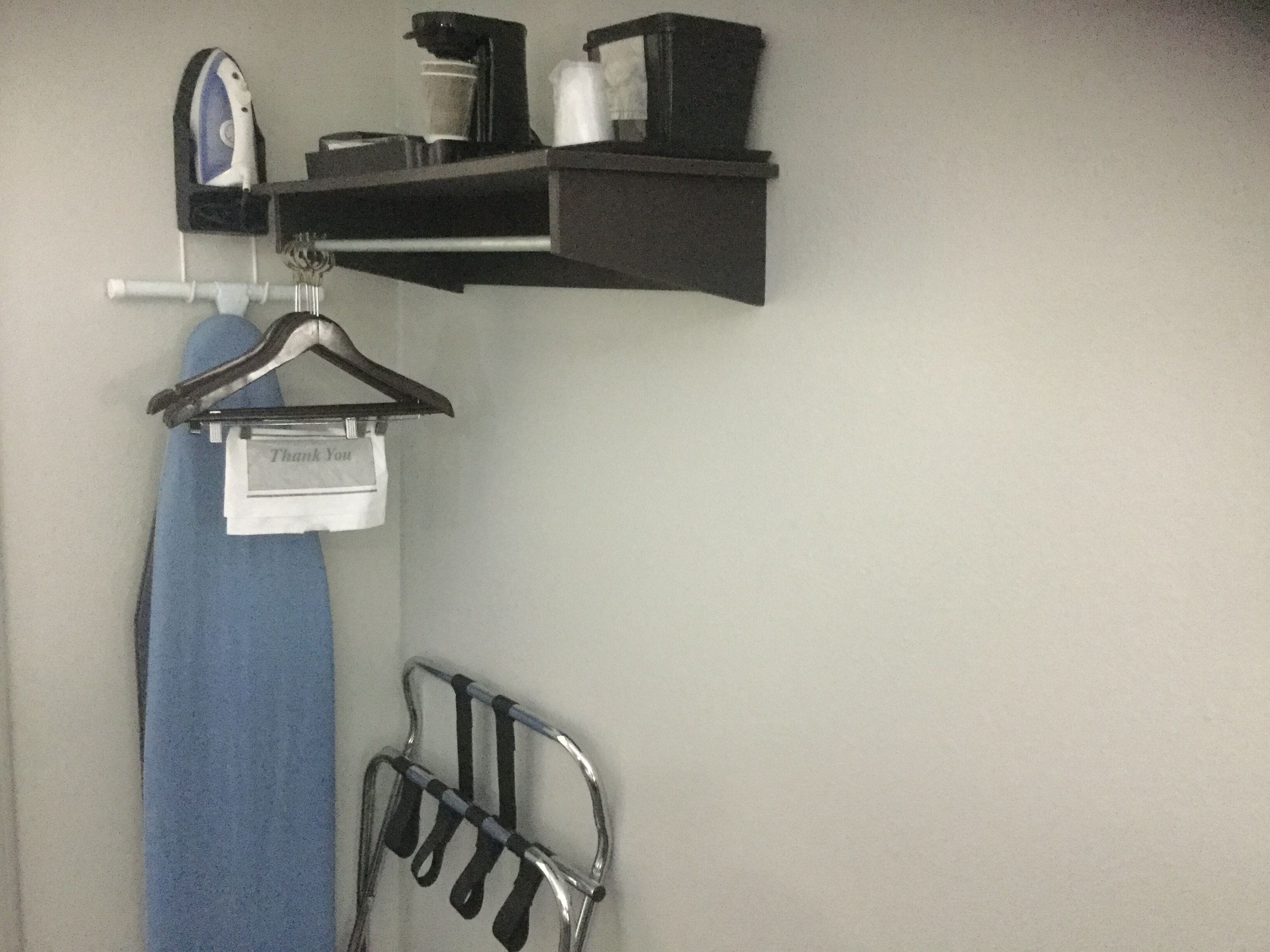 room, 1 king bed, non smoking | desk, iron/ironing board, free wifi, bed sheets