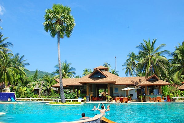 Outdoor pool, pool umbrellas, pool loungers