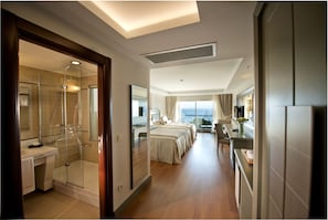 Minibar, in-room safe, desk, soundproofing