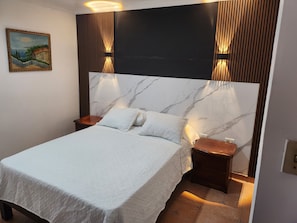 In-room safe, iron/ironing board, free WiFi - Hotel Vía España (Panama City)