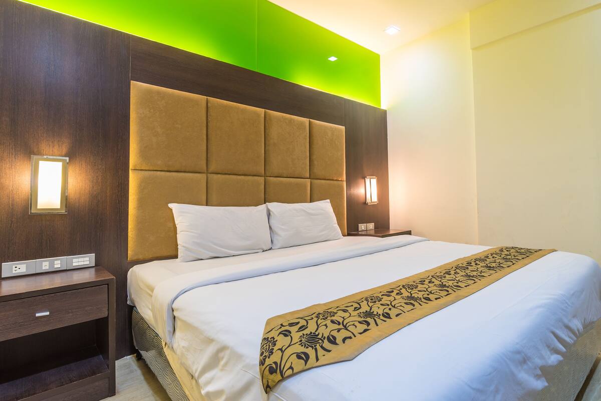 Superior Double Room | Hypo-allergenic bedding, in-room safe, rollaway beds, free WiFi
