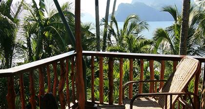 La Salangane Caalan Beach Villa