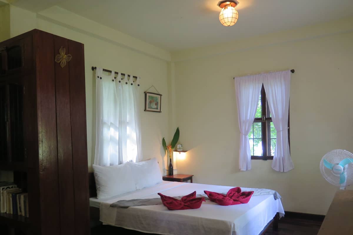 วิลล่า (Hilltop Villa) | เตียงเสริม/เปล