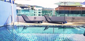 Kolam renang terbuka