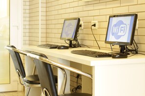 Business centre - Hotel Confiance Prime Batel (Curitiba)