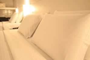 高級雙床房, 2 張單人床 | 迷你吧、客房內保險箱、書桌、筆電工作空間