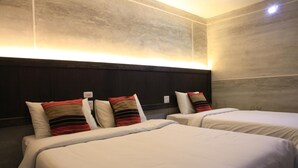 WiFi (free), bed sheets - Bangkok 68 (Bangkok)