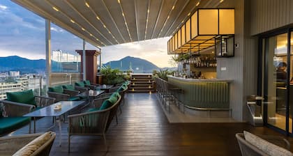 Hotel Shambala