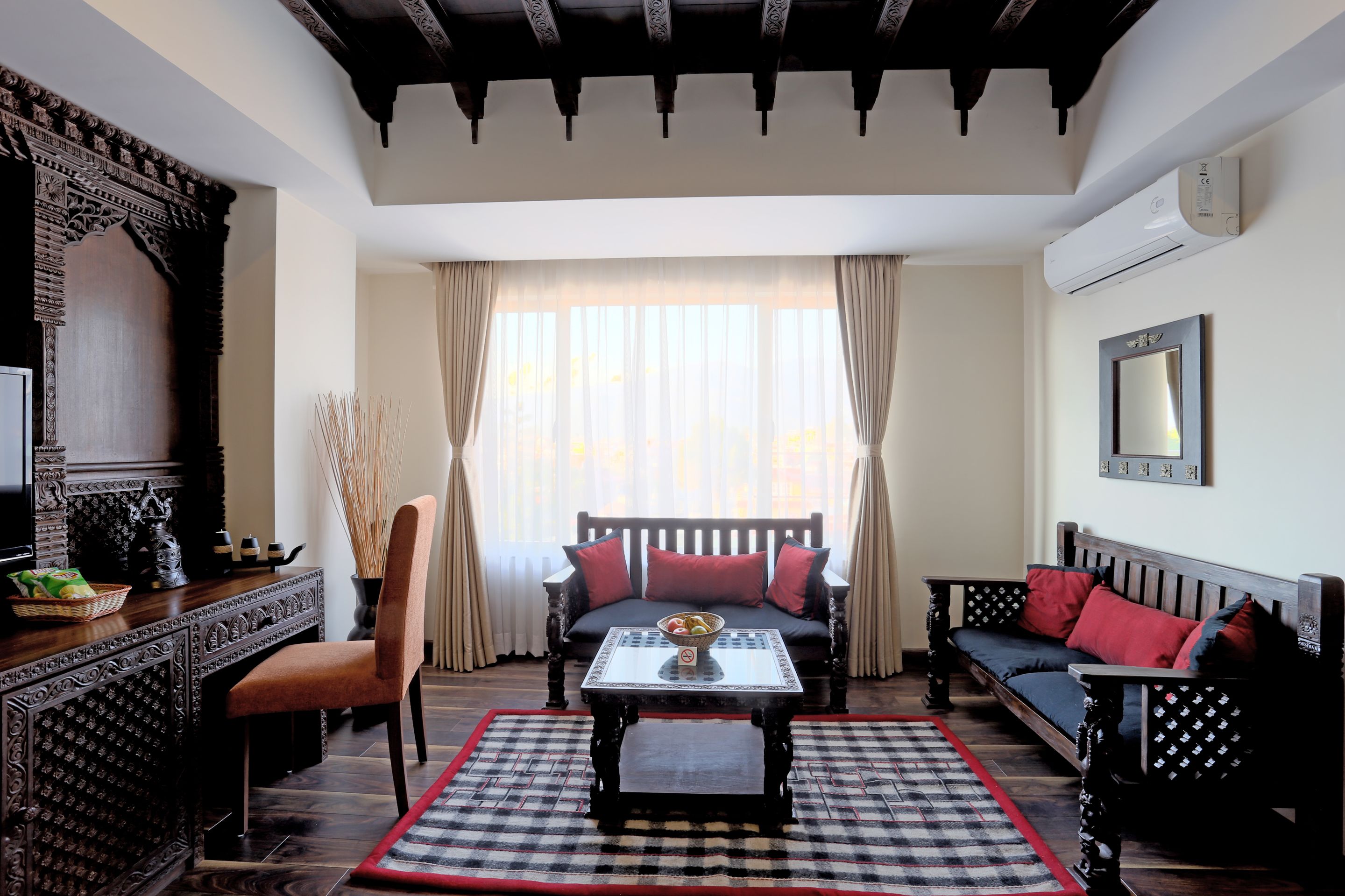 traditional suite | premium bedding, in-room safe, individually decorated