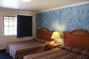 Iron/ironing board, free WiFi, bed sheets