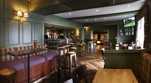Bar (on property) - Mayfield Hotel (Scarborough)