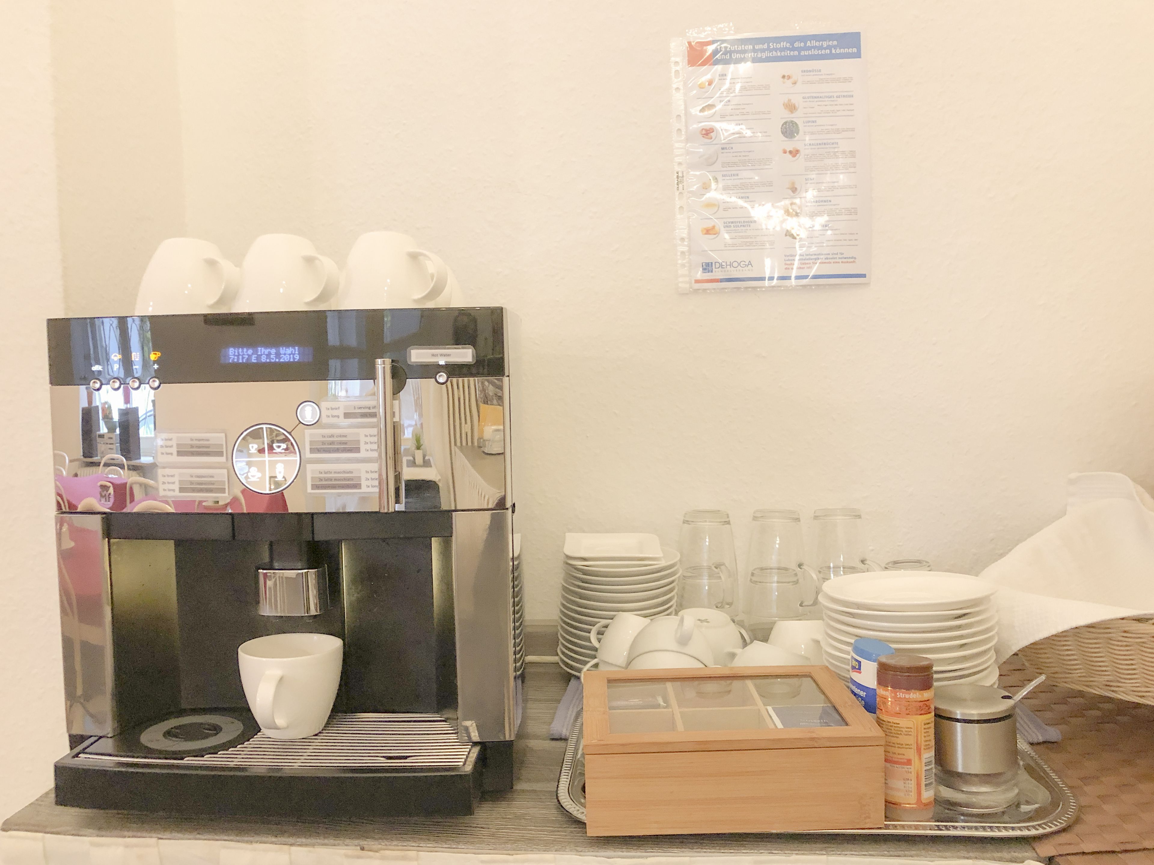 daily continental breakfast (eur 10 per person)