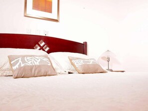 Literie de qualité supérieure, bureau, chambres insonorisées