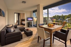 LCD TV - Suite Hotel Binz Familienhotel Rügen (Binz)