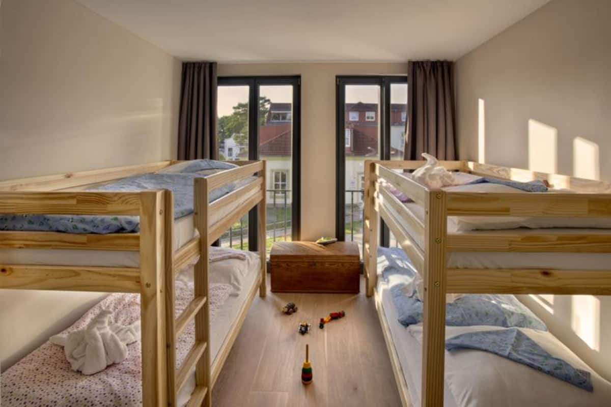 suite, 2 bedrooms, balcony (typ 3) free children's club | 2 bedrooms, minibar, cots/infant beds