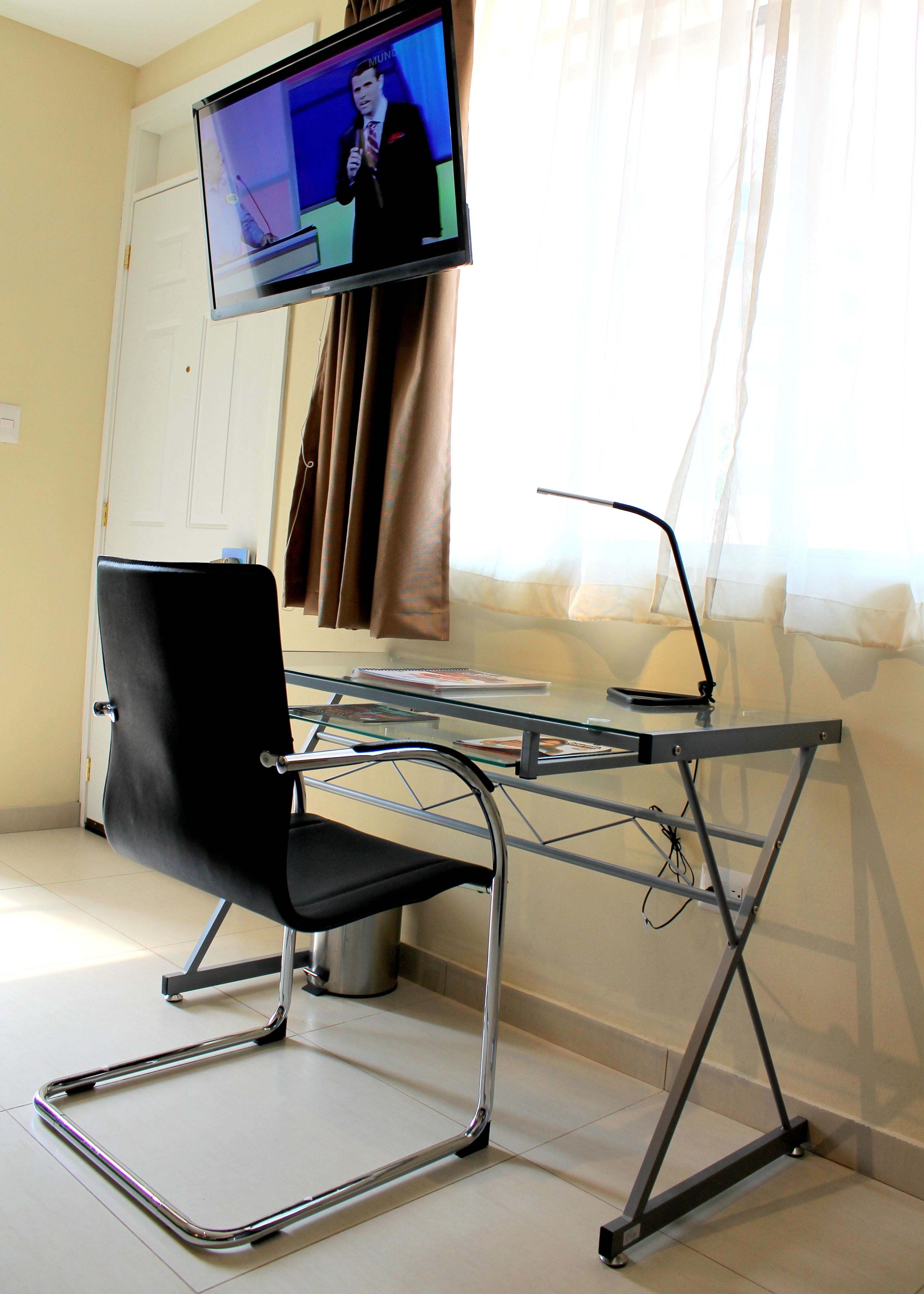 in-room business centre