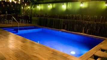 Alberca al aire libre